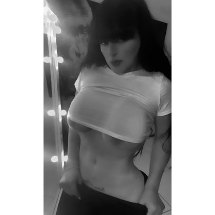 clau.ovalle OnlyFans picture