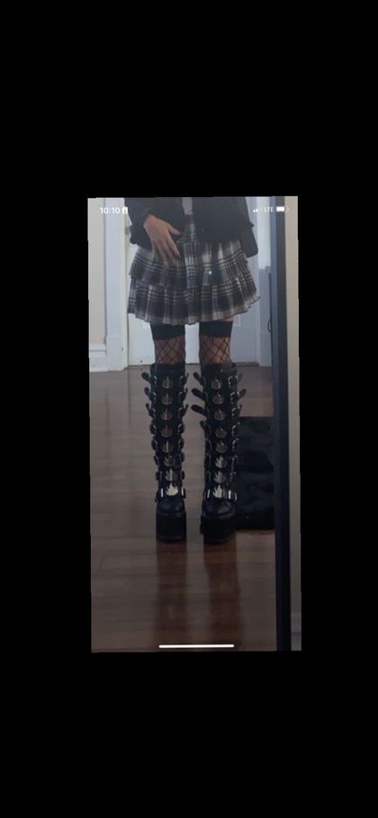 smelly_latina_feet OnlyFans picture