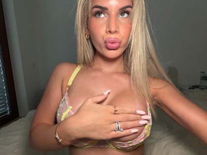 helenakln OnlyFans picture