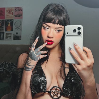 lilyswear OnlyFans picture