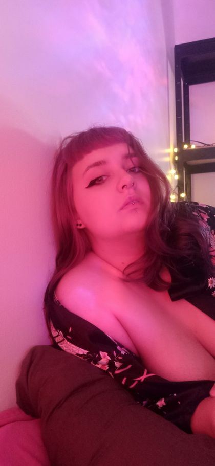 lilyaell OnlyFans picture