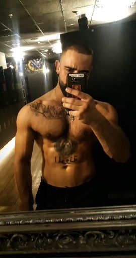giovannitax OnlyFans picture