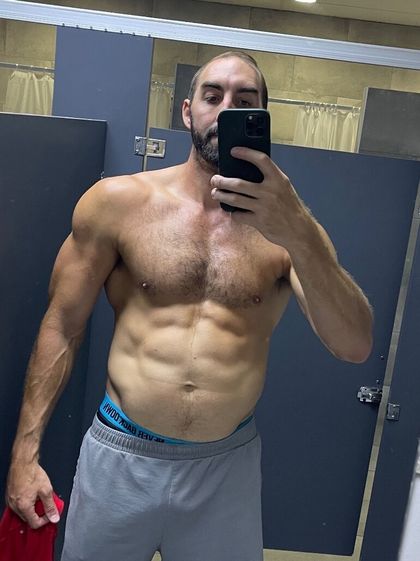 strongandtall64 OnlyFans picture