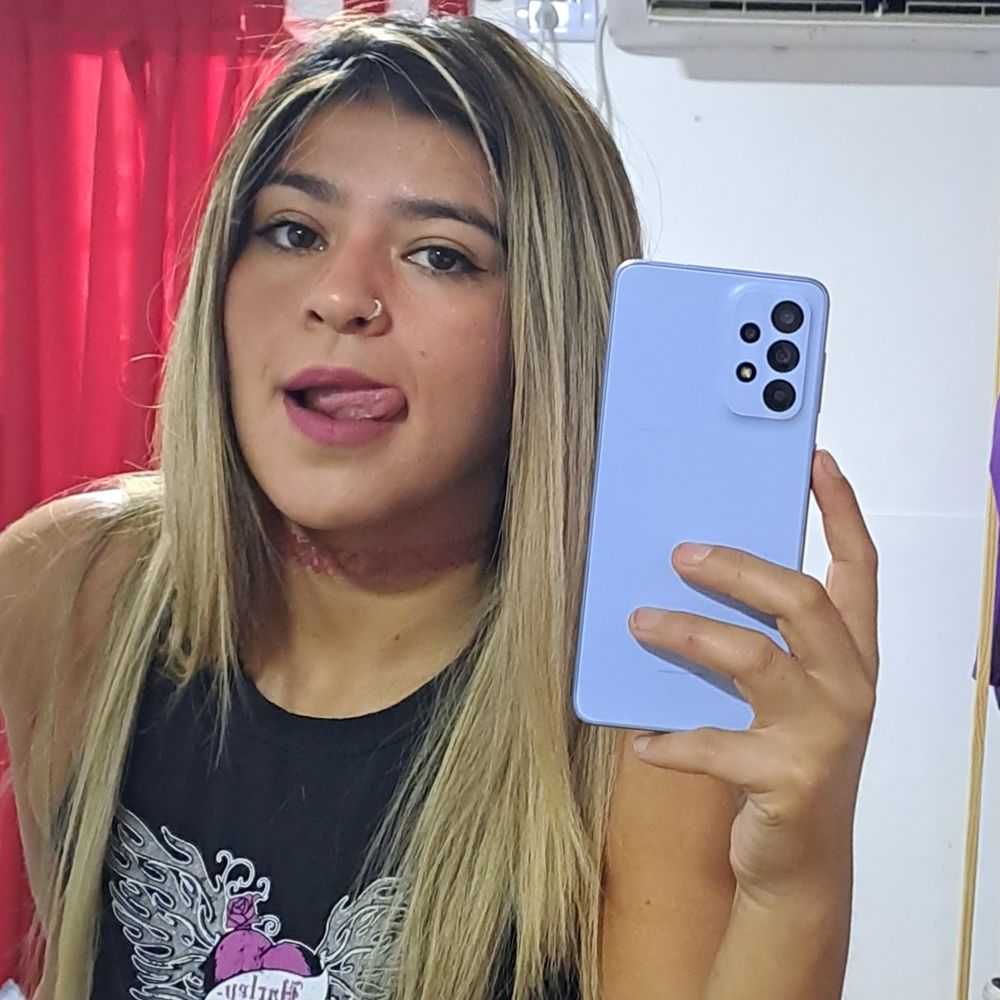 hellololla OnlyFans profile picture