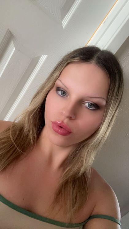 mikiuchisxo OnlyFans picture
