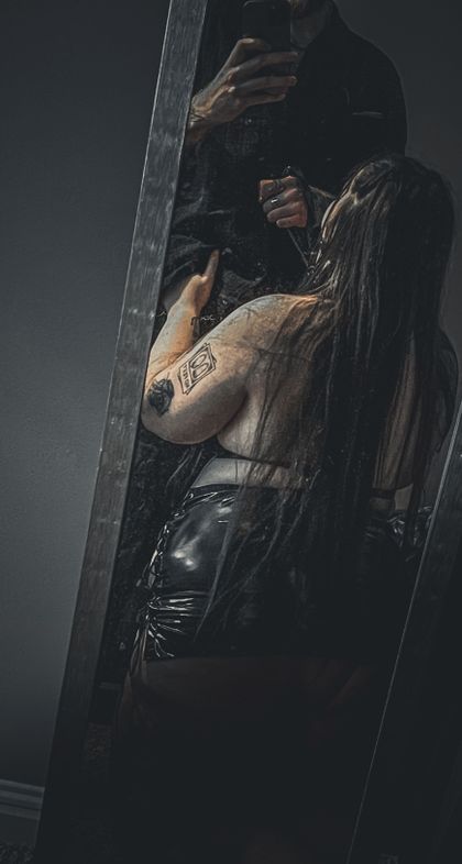 lilyyjamesss OnlyFans picture