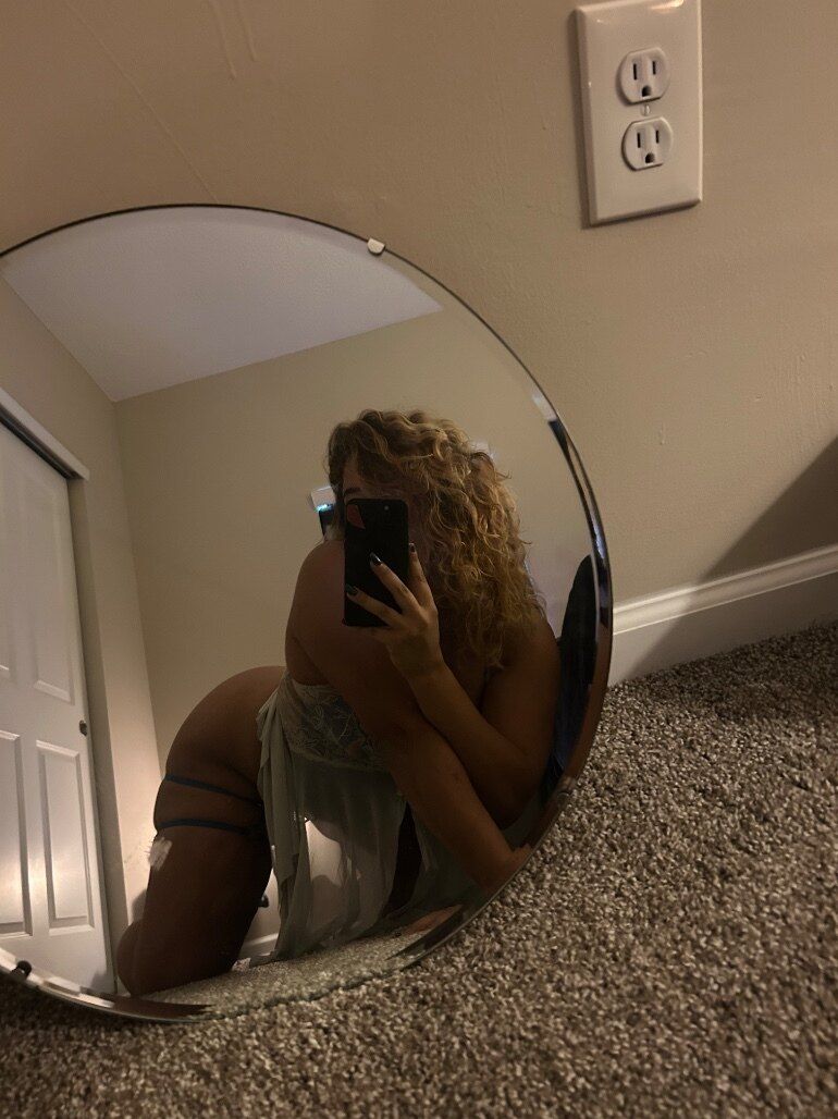 onlyfans-miaj3883 OnlyFans profile picture