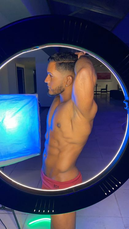 charlieb.cr OnlyFans picture