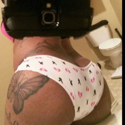 dessiwet4money OnlyFans picture