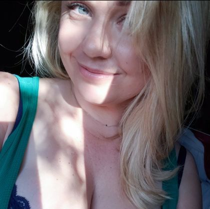 goodgirlemma23 OnlyFans picture