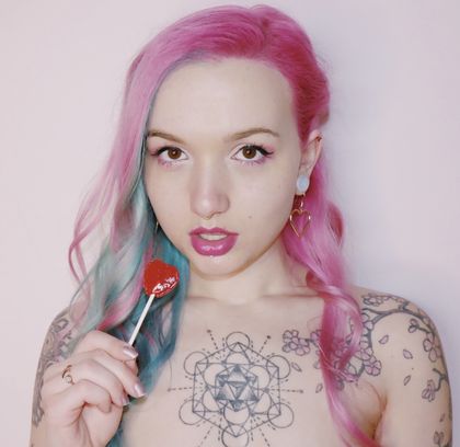 itslunalore OnlyFans picture