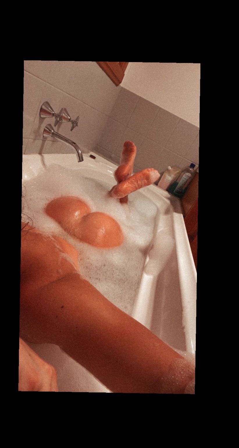 bottomsup1329 OnlyFans profile picture