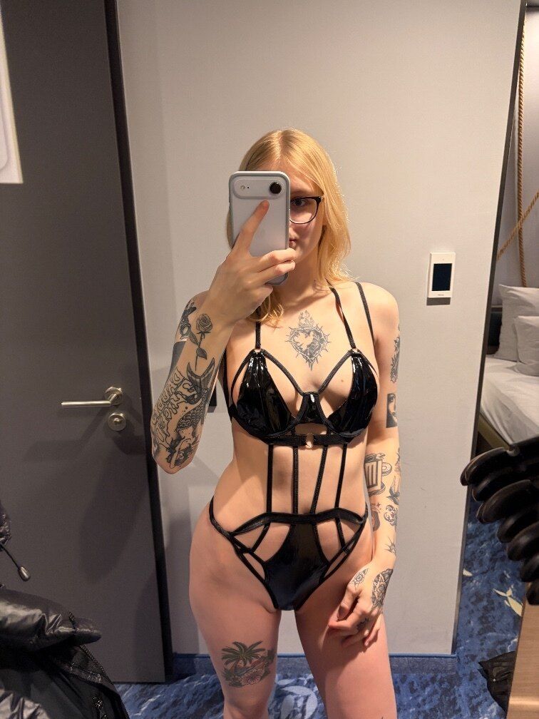 xblondiexgerman OnlyFans profile picture