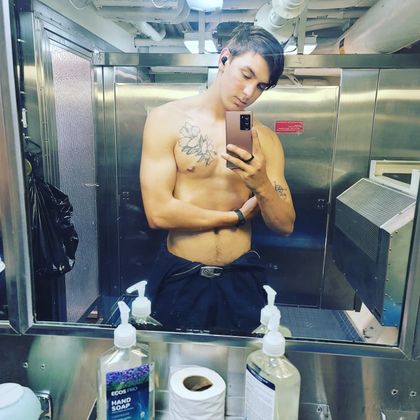 carsonadlerxxx OnlyFans picture