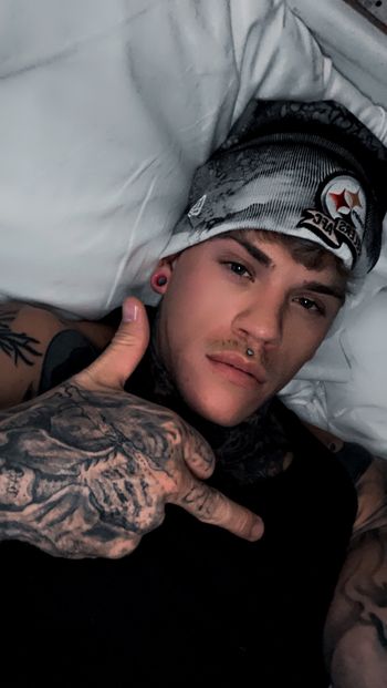 tatteddaddy9000 OnlyFans - Free Trial - Photos - Socials | FansMetrics.com