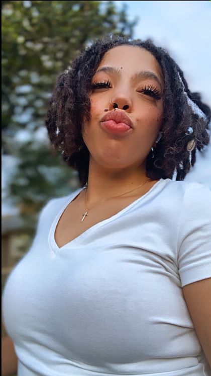 goldentrill OnlyFans picture
