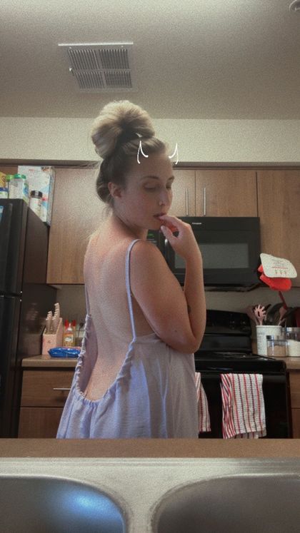 mae.mode OnlyFans picture