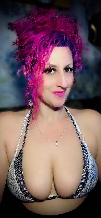 queenkzc3 OnlyFans picture