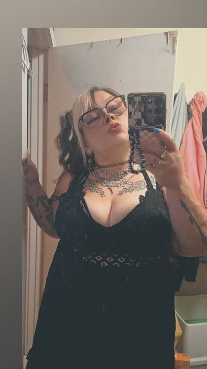 cry33babi OnlyFans picture