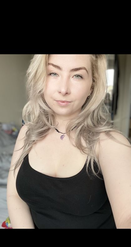 lunaviolets OnlyFans picture