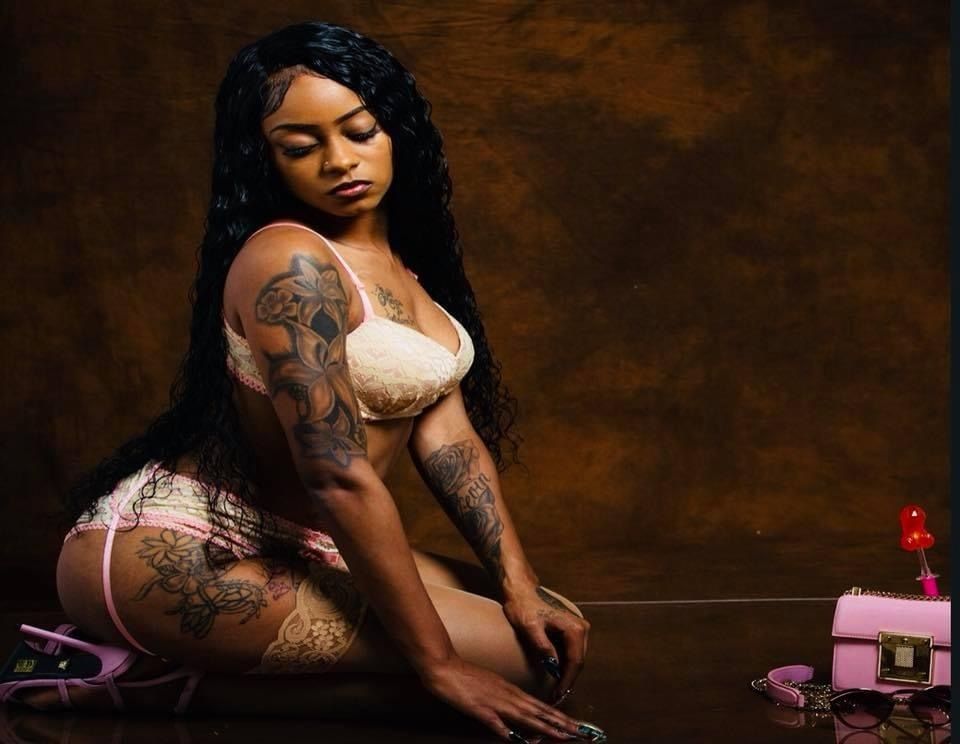 freakyella OnlyFans profile picture