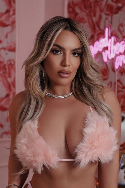 araqueenbae OnlyFans picture