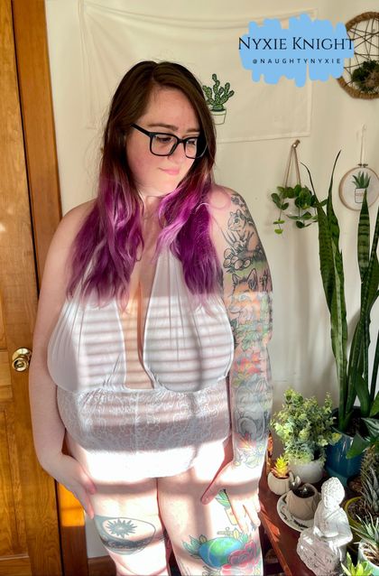 naughtynyxie OnlyFans picture