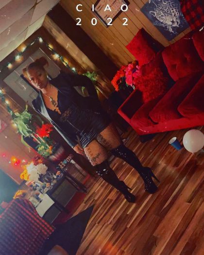 caramelx3 OnlyFans picture