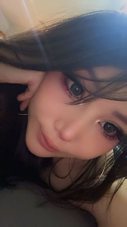 queenyuri OnlyFans picture