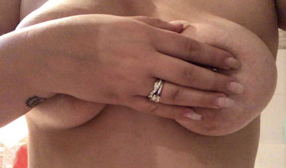 shelivestoplease OnlyFans profile picture