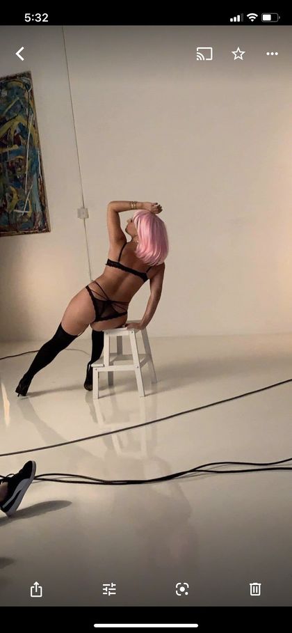 itslolasworld OnlyFans picture