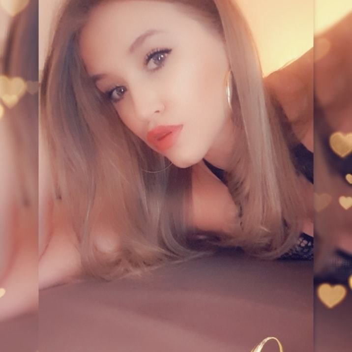 neonstarcam OnlyFans profile picture