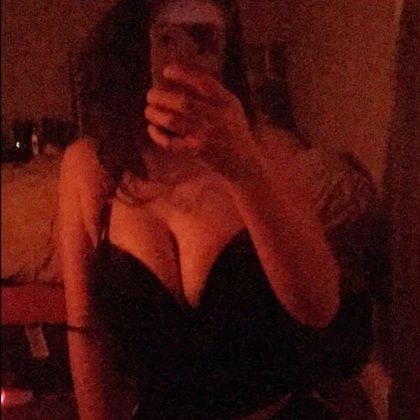 krissyxred OnlyFans picture