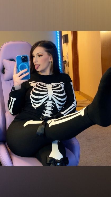 komakazii OnlyFans picture