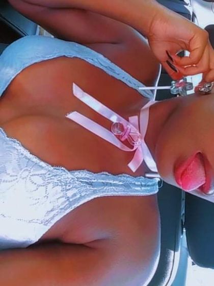 naughty-noelle OnlyFans picture