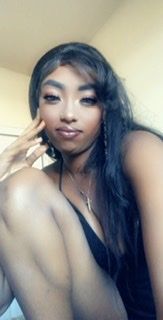 lovelylondyn OnlyFans picture
