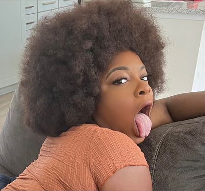 saviiibes OnlyFans picture