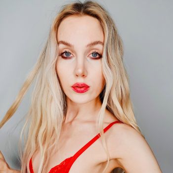 sofieskye OnlyFans - Free Trial - Photos - Socials | FansMetrics.com