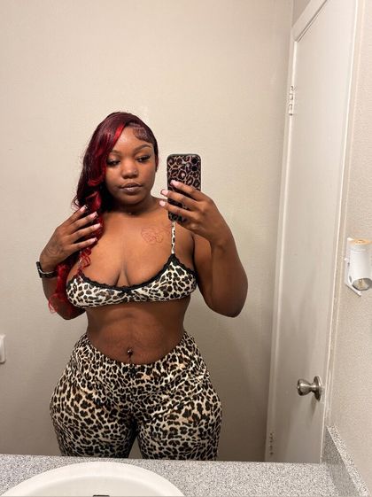 juicyboo_55 OnlyFans picture