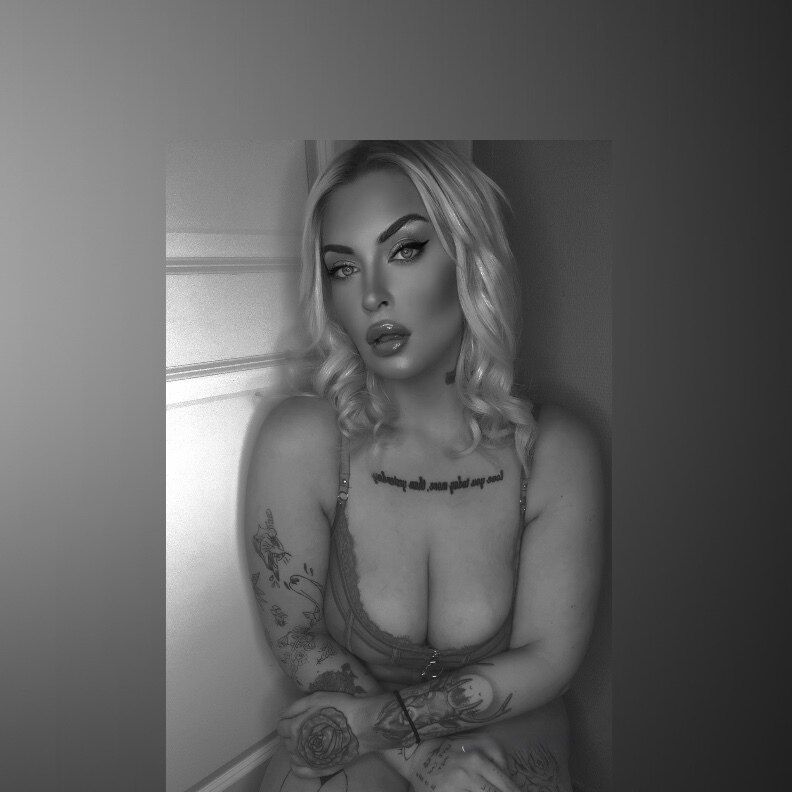 xsoftblondiex OnlyFans profile picture