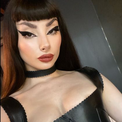 sweetseverine OnlyFans picture