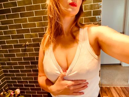 annahousewife OnlyFans picture