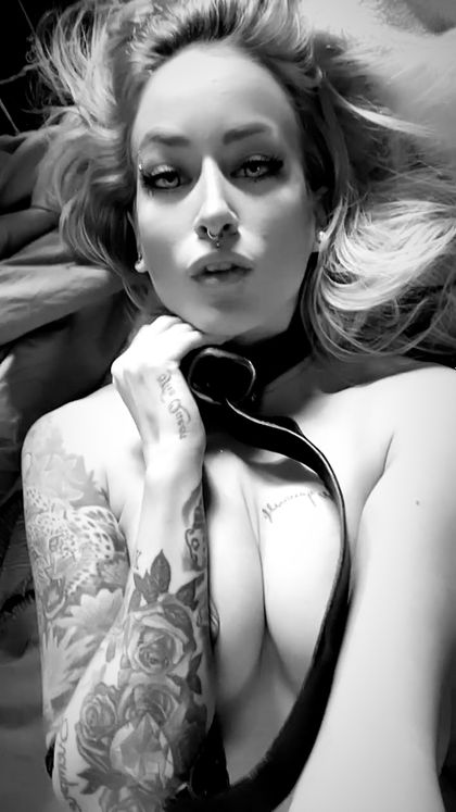 rebellefleur3 OnlyFans picture