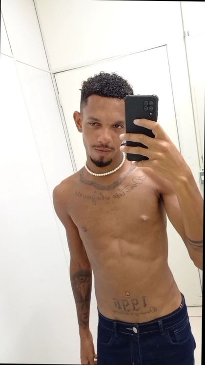 u210152563 OnlyFans picture