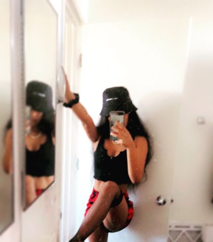 kravingkay OnlyFans picture