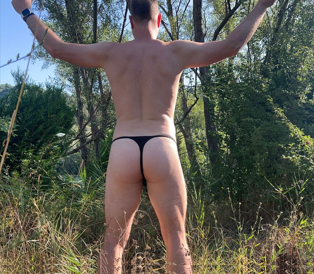dutchthongguy OnlyFans profile picture