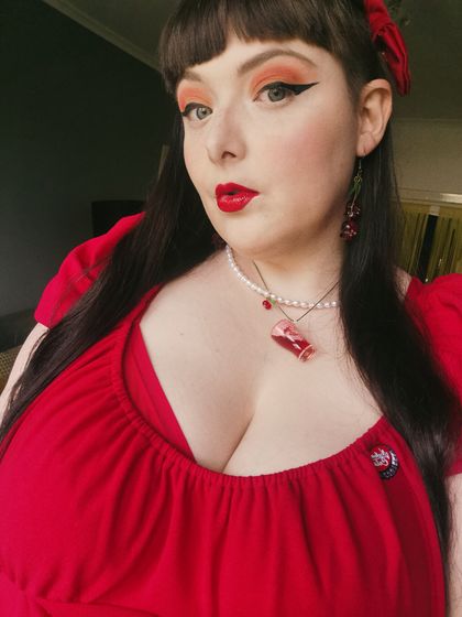 curvyandnerdy OnlyFans picture