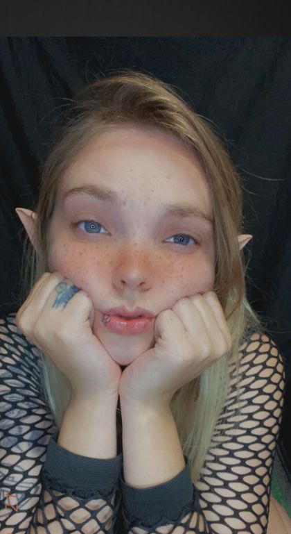 mrscloverx OnlyFans picture