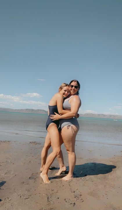 xoxoits2girls OnlyFans picture