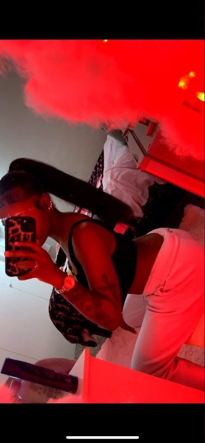 loupetite OnlyFans picture